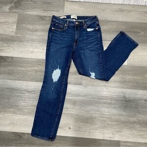 672 universal threads slim straight women’s jeans in dark distressed wash